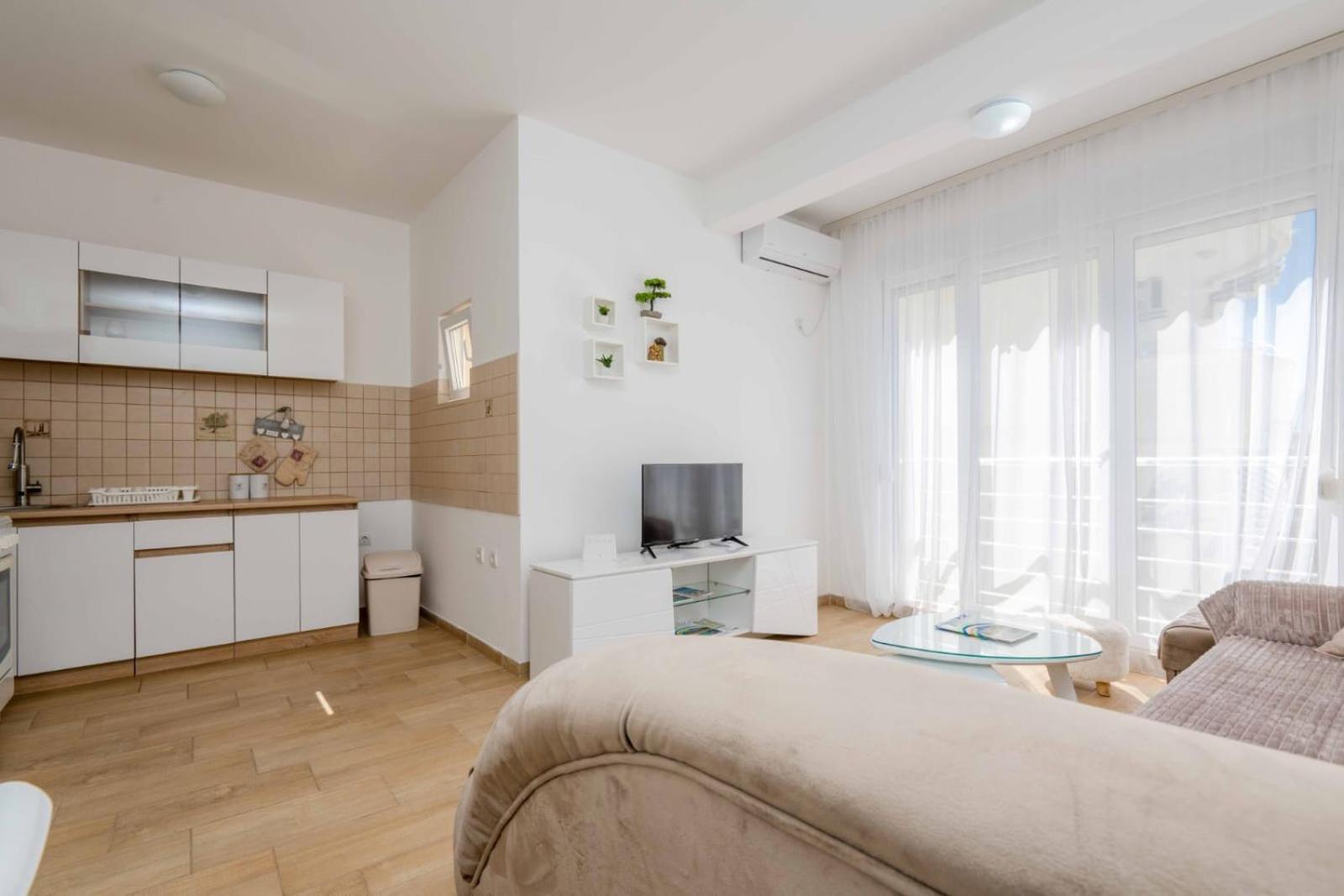 1Bd Modern Apt In Dobra Voda With Roof Access "Moka" Bar Exterior photo